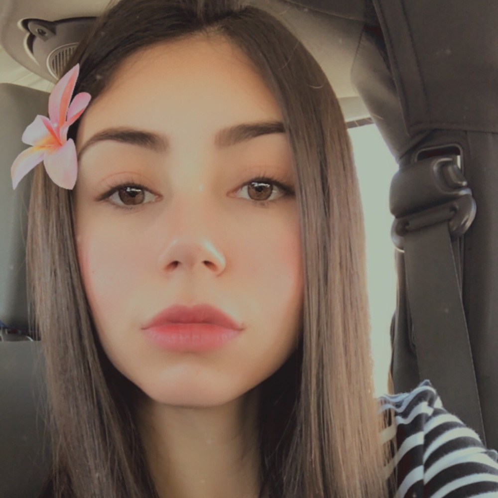 Meet your Posher, Bruna